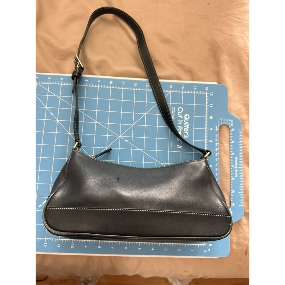 Coach Vintage 90s Hampton Demi Black Leather Shoulder Baguette Bag 7587